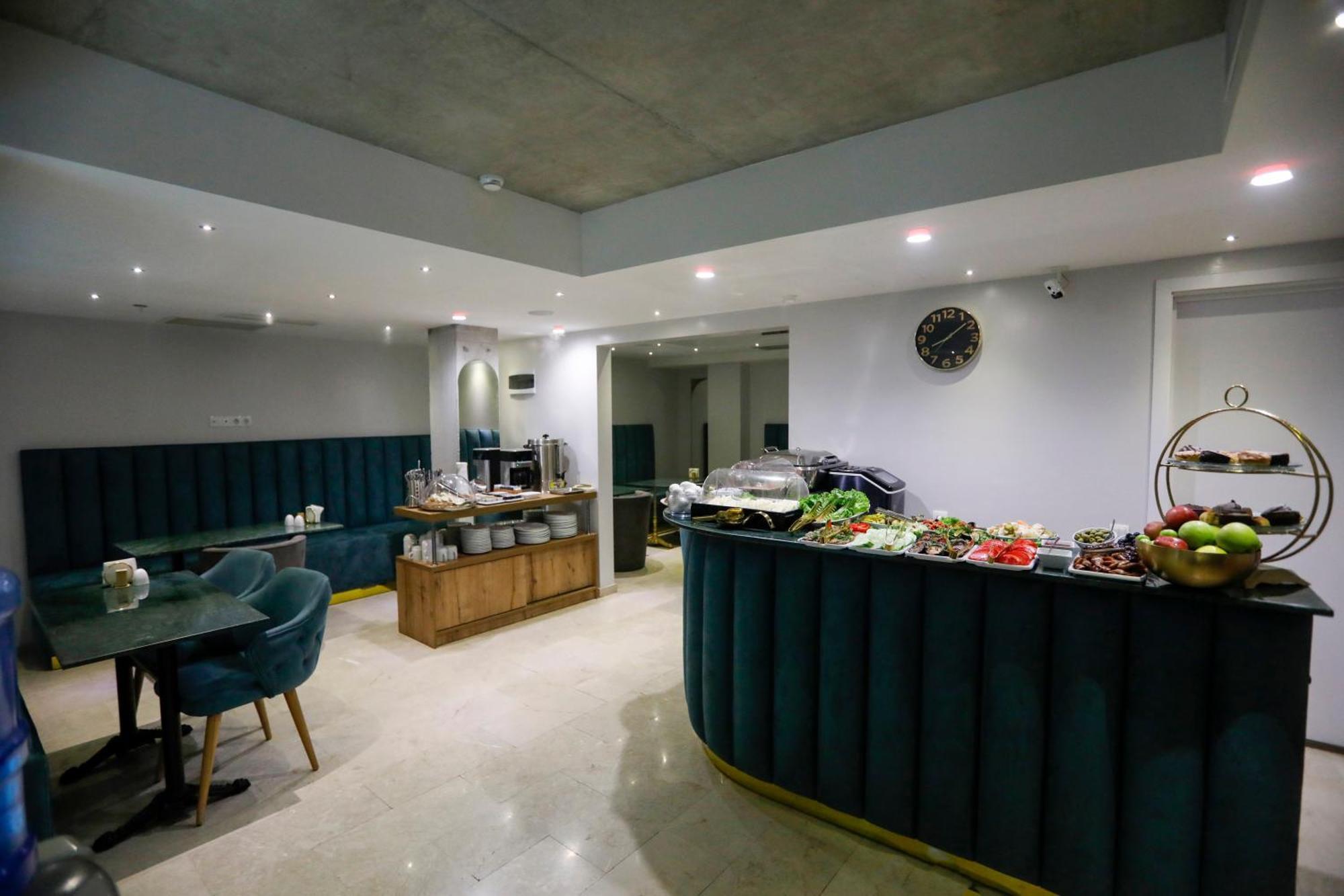 M 1 T Hotel Tbilisi Zewnętrze zdjęcie