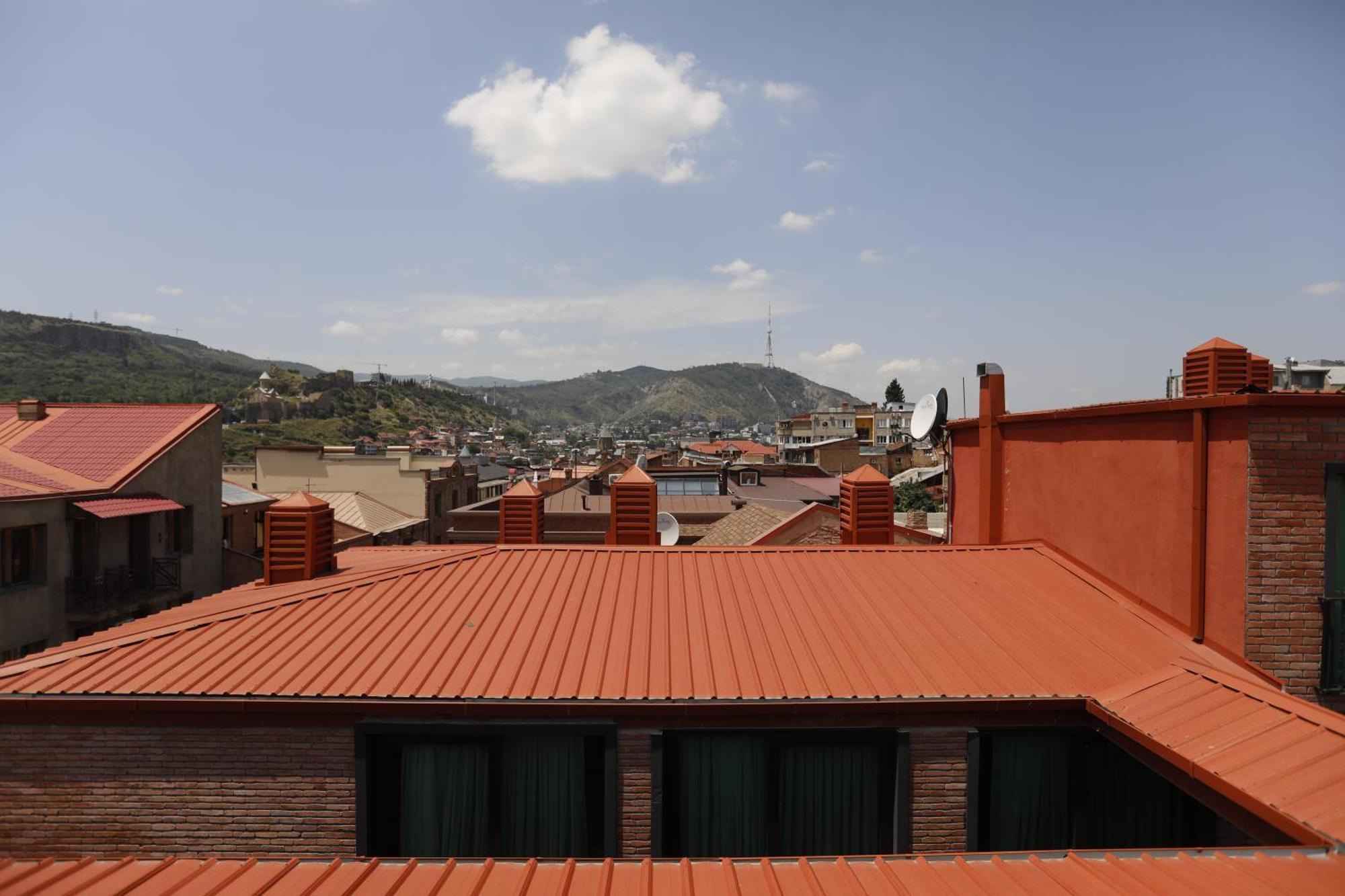 M 1 T Hotel Tbilisi Zewnętrze zdjęcie