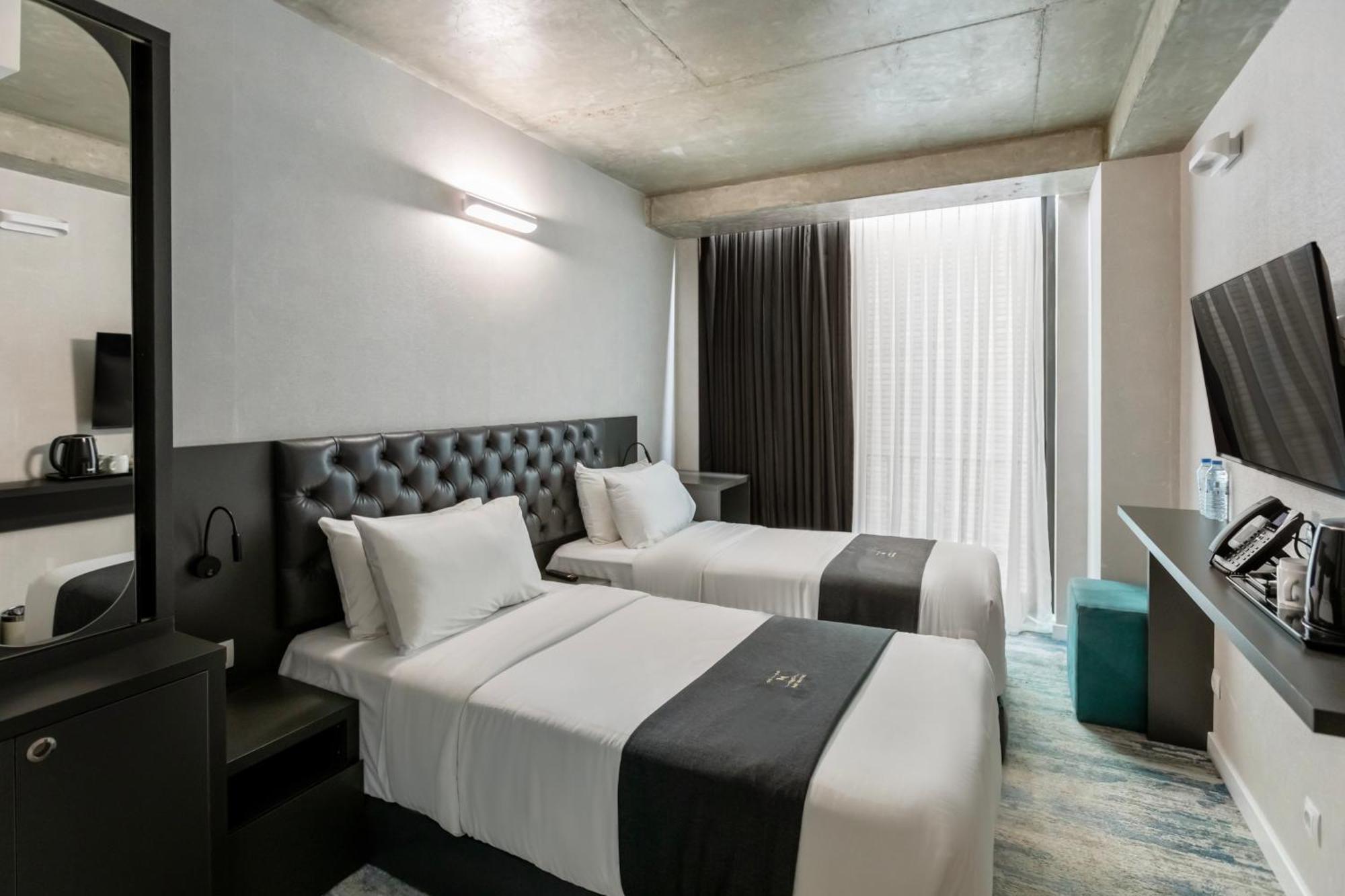 M 1 T Hotel Tbilisi Zewnętrze zdjęcie