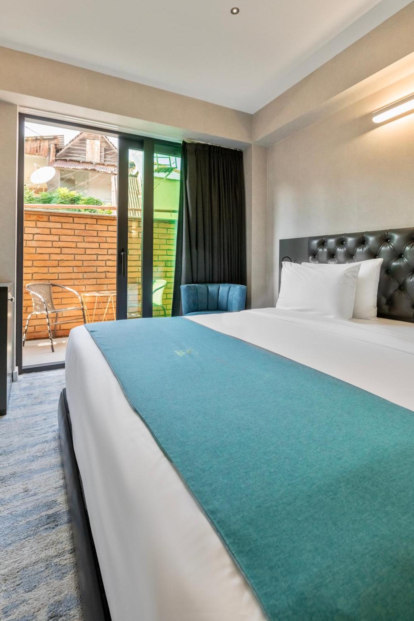 M 1 T Hotel Tbilisi Zewnętrze zdjęcie