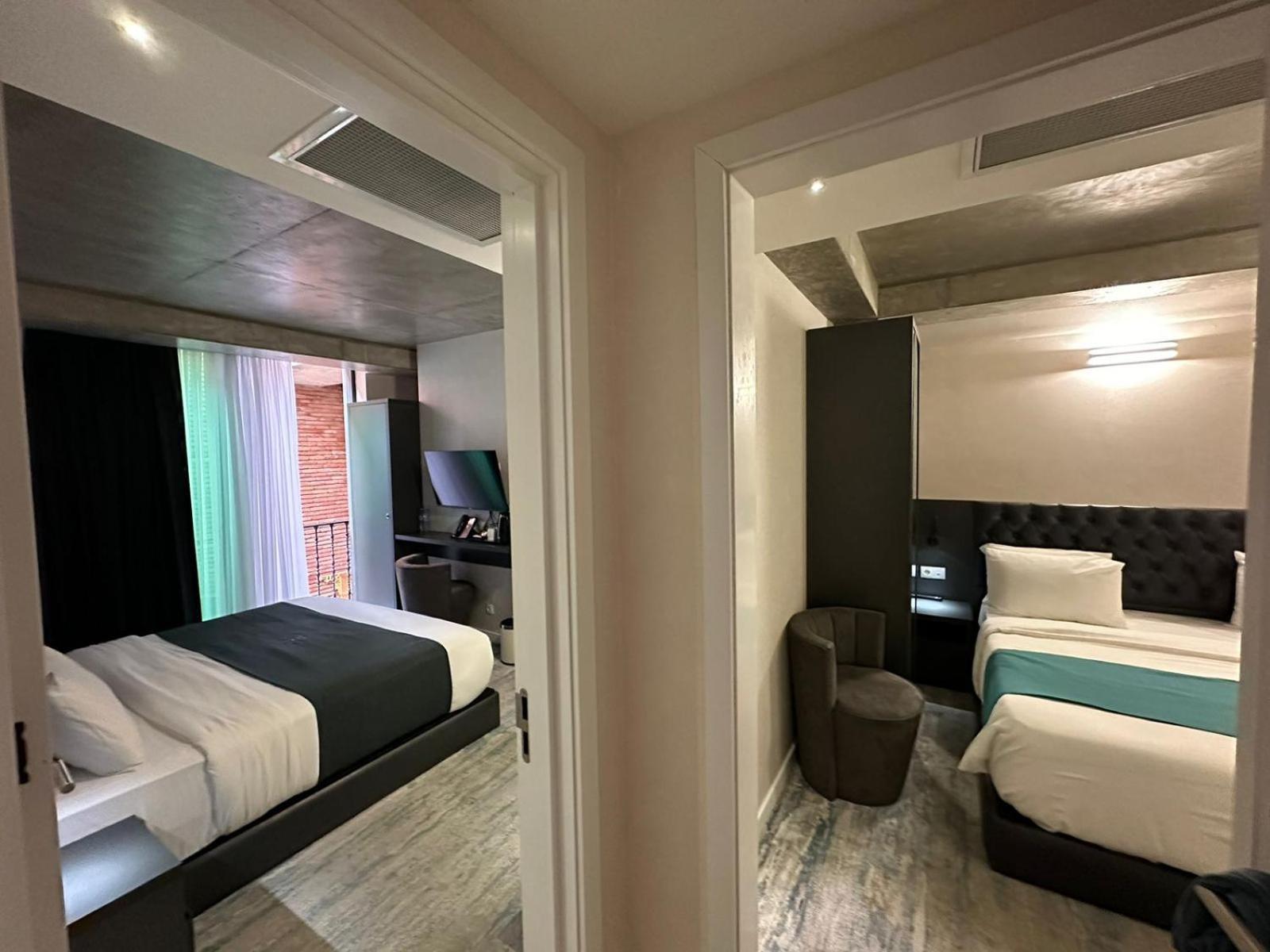 M 1 T Hotel Tbilisi Zewnętrze zdjęcie