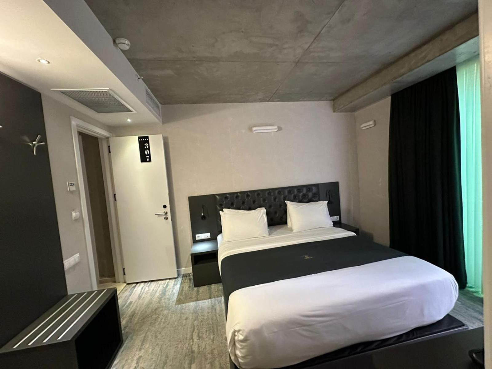 M 1 T Hotel Tbilisi Zewnętrze zdjęcie